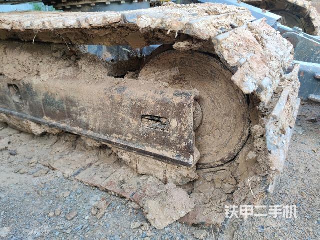 右导向轮(行走机构) 右导向轮(行走机构)