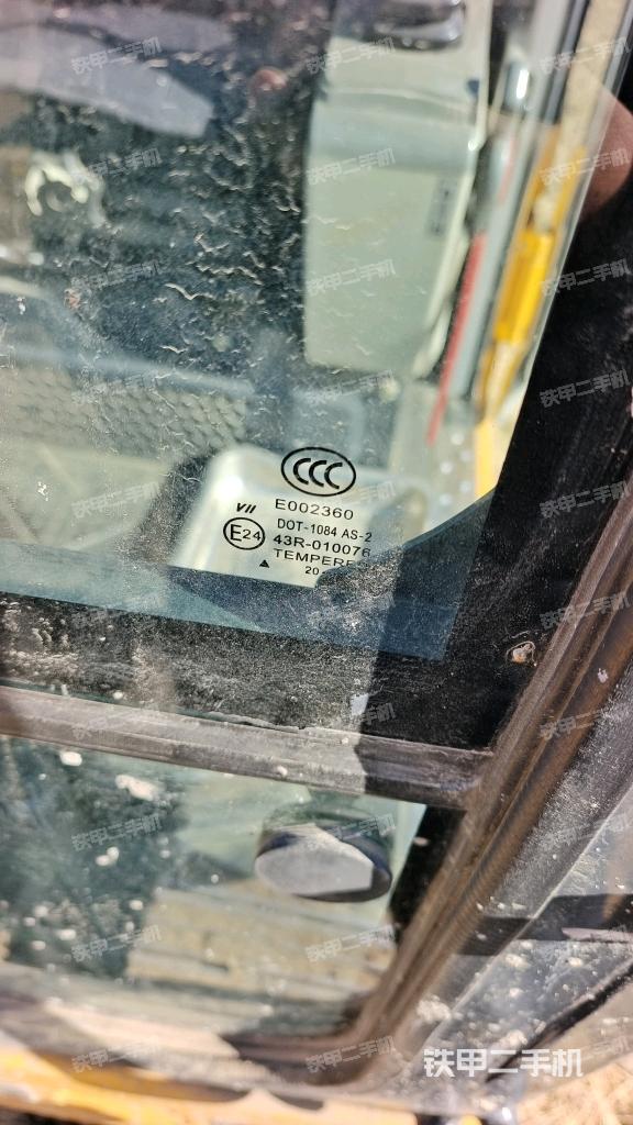 后窗玻璃角標(biāo)（駕駛室部分）