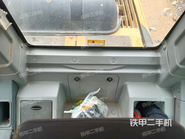 座椅后部（駕駛室部分）