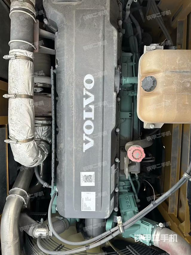 發(fā)動(dòng)機(jī)整體俯視（整機(jī)外觀）