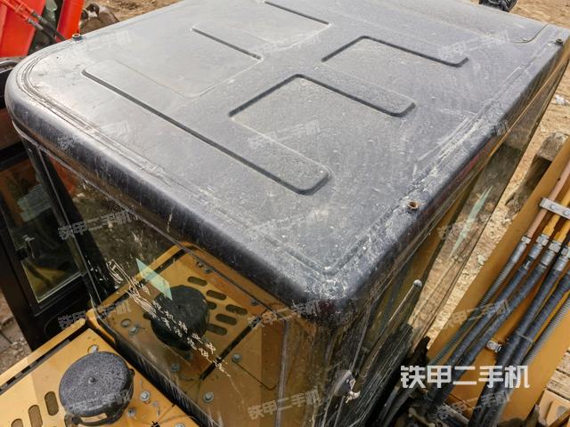 駕駛室頂部（整機(jī)外觀）
