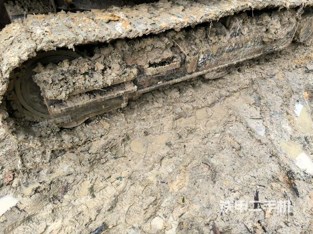 右側(cè)履帶整體（行走機(jī)構(gòu)）