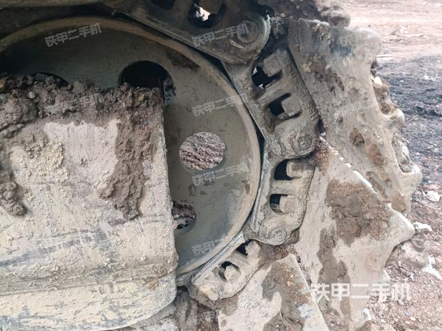 右驅(qū)動輪(行走機構(gòu)) 右驅(qū)動輪(行走機構(gòu))