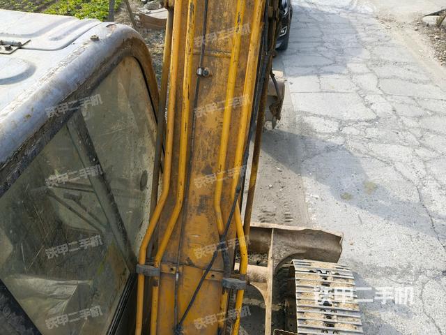 大臂根部?斜(工作和回轉(zhuǎn)裝置) 大臂根部?斜(工作和回轉(zhuǎn)裝置)