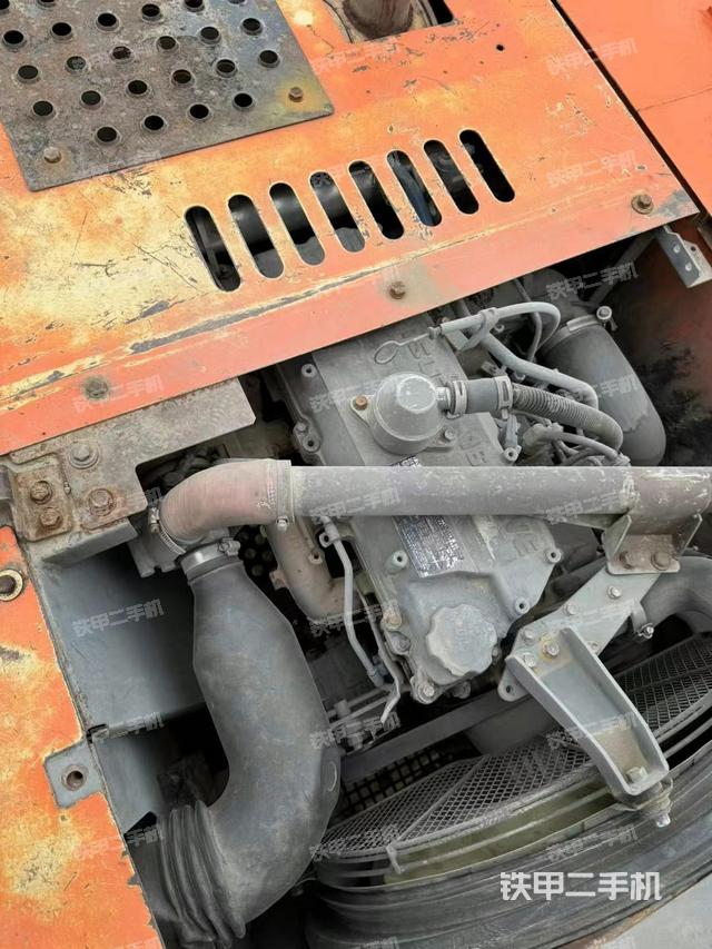 發(fā)動機(jī)整體俯視(整機(jī)外觀) 發(fā)動機(jī)整體俯視(整機(jī)外觀)