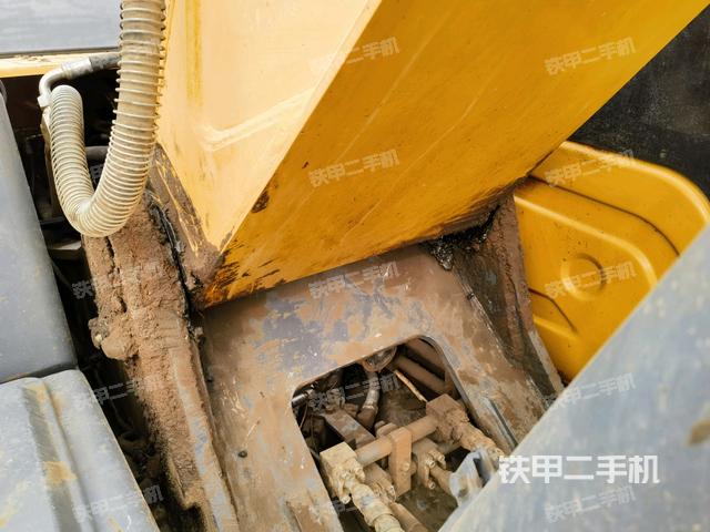 大臂根部?斜視(工作和回轉(zhuǎn)裝置) 大臂根部?斜視(工作和回轉(zhuǎn)裝置)