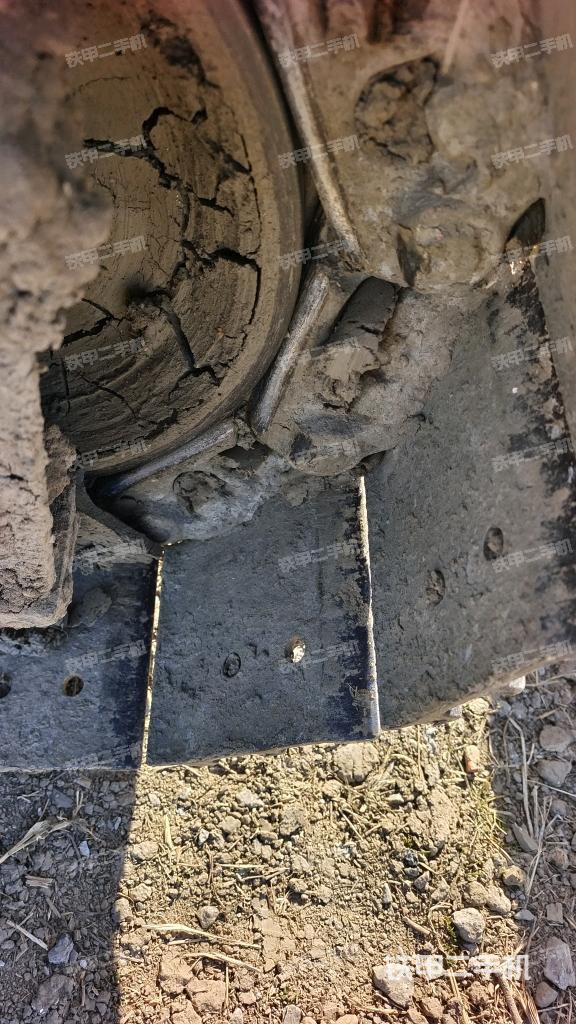 右導(dǎo)向輪（行走機(jī)構(gòu)）