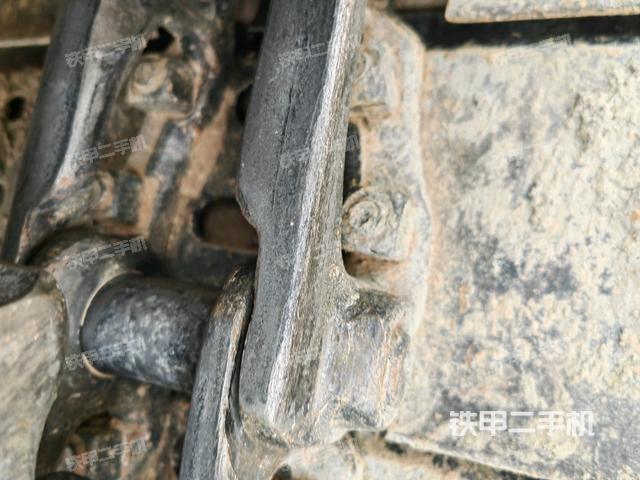 右側(cè)行走馬達蓋板（行走機構(gòu)）