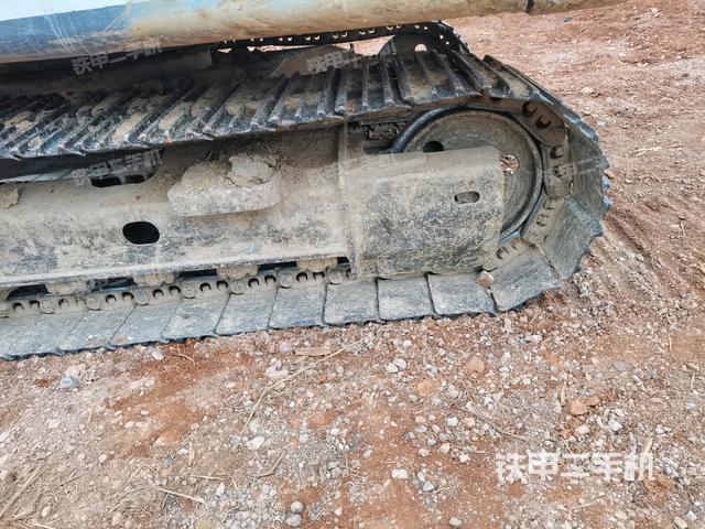 左驅(qū)動(dòng)輪（行走機(jī)構(gòu)）