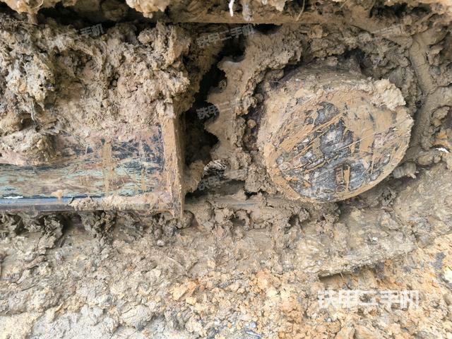 右驅(qū)動(dòng)輪（行走機(jī)構(gòu)）