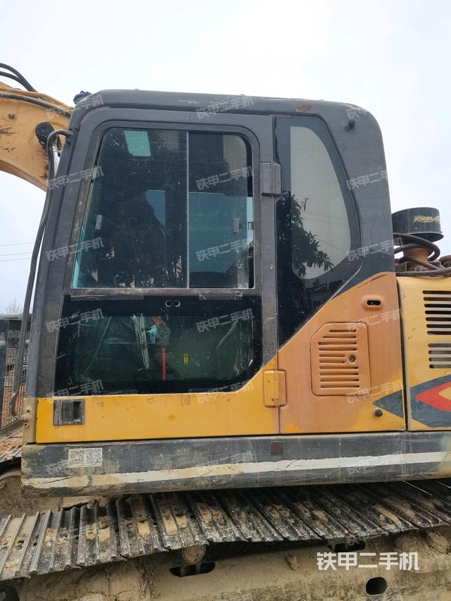 駕駛室正側(cè)（駕駛室部分）