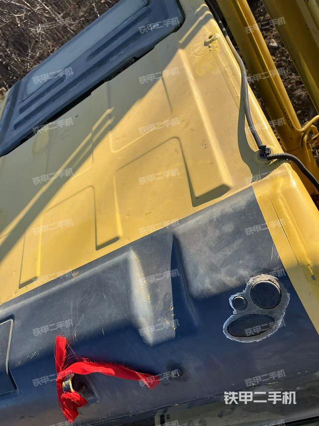 駕駛室頂部（整機外觀）