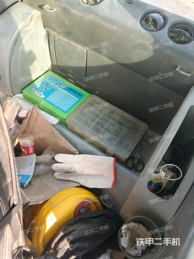 座椅后部（駕駛室部分）