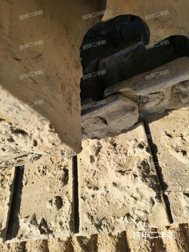 右側(cè)履帶整體（行走機構(gòu)）