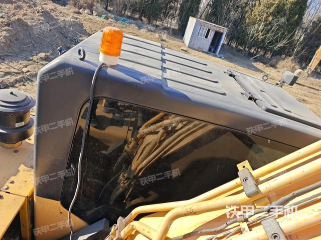 駕駛室頂部（整機(jī)外觀）