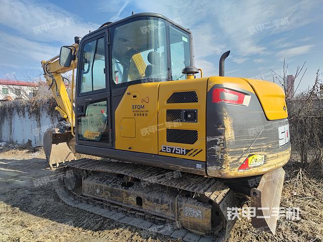 單側(cè)履帶整體（整機(jī)外觀）