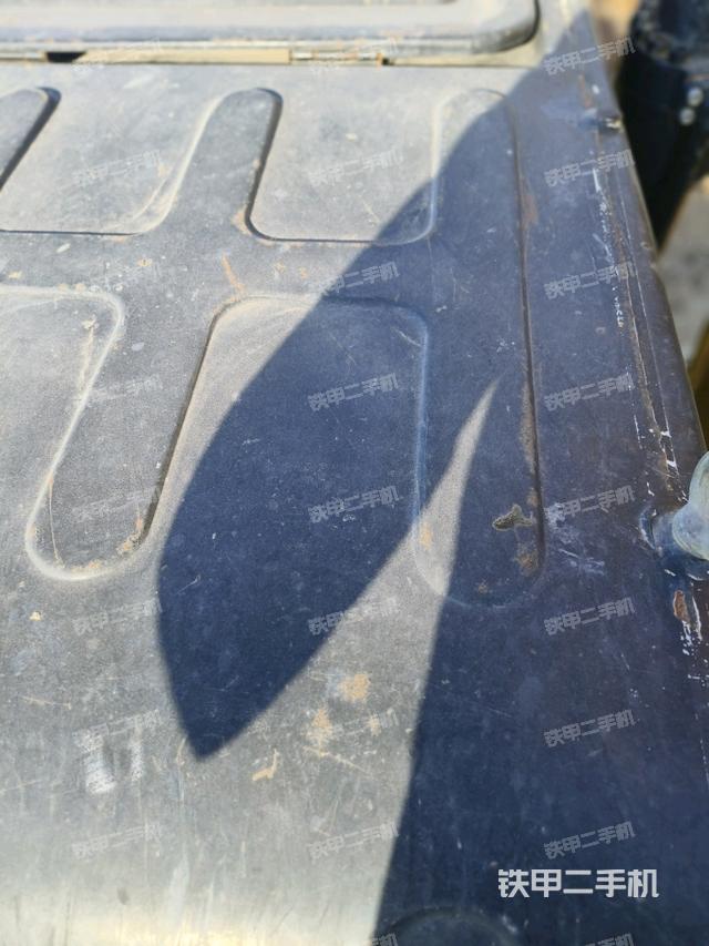 駕駛室頂部俯視(上車部件) 駕駛室頂部俯視(上車部件)