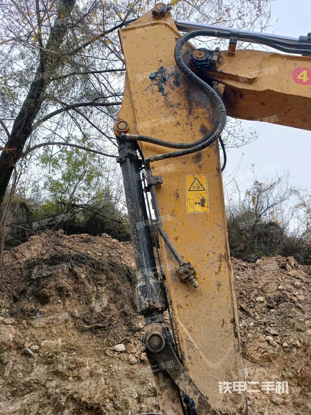 小臂整體左后（工作和回轉(zhuǎn)裝置）