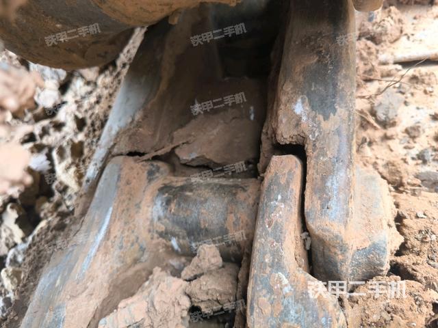 左側履帶整體?（行走機構）