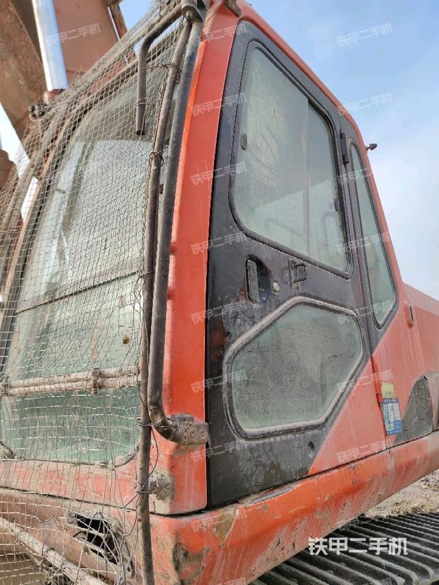 驾驶室左前45度（驾驶室部分）