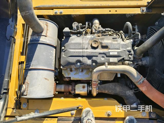 發(fā)動(dòng)機(jī)室(上車部件) 發(fā)動(dòng)機(jī)室(上車部件)