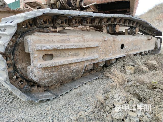 左侧履带整体 （行走机构）