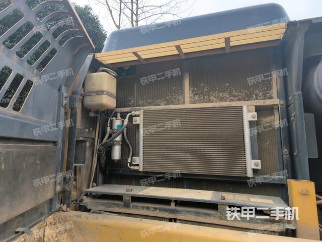 電瓶（大件艙室）