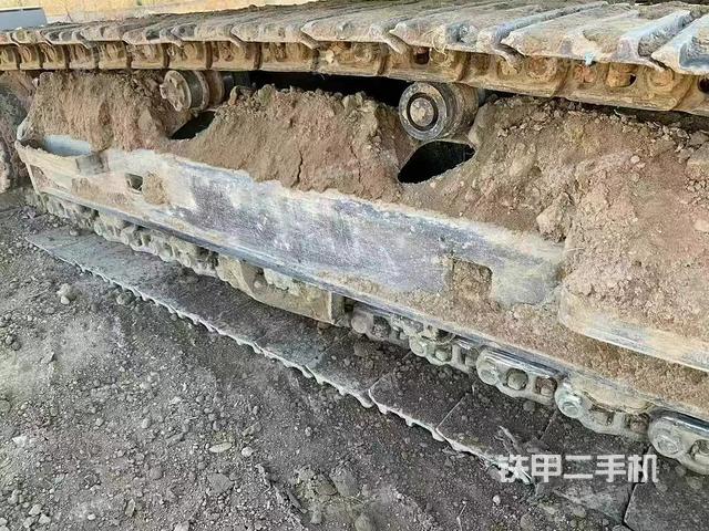 單側(cè)履帶整體（整機(jī)外觀）