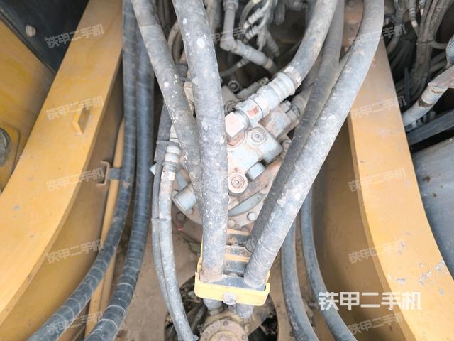 氣門室蓋螺絲特寫（上車部件）