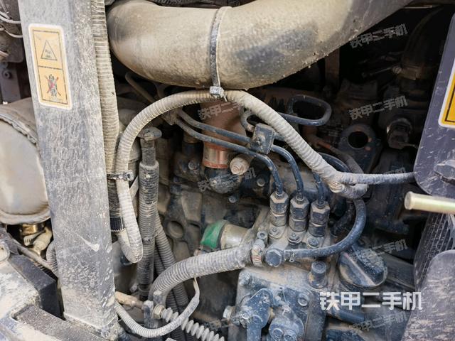 發(fā)動機整體俯視(整機外觀) 發(fā)動機整體俯視(整機外觀)