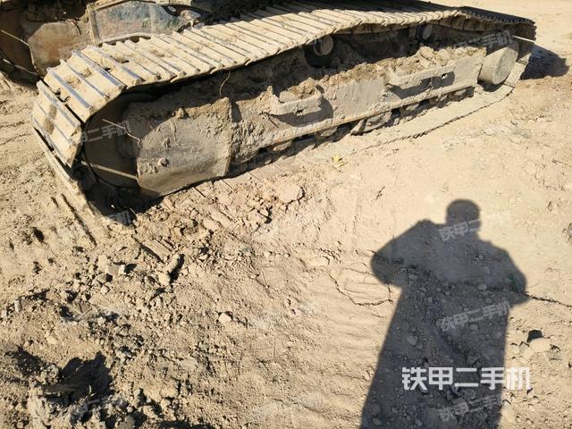 左側(cè)履帶整體?（行走機構(gòu)）