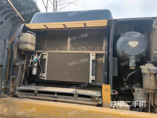 散熱器正面（大件艙室）