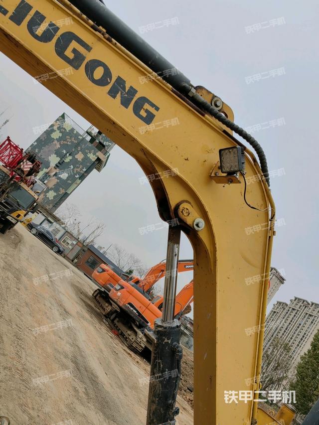 小臂整體右前（工作和回轉(zhuǎn)裝置）