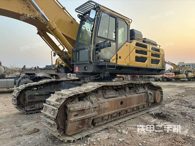 駕駛室整體（整機(jī)外觀）