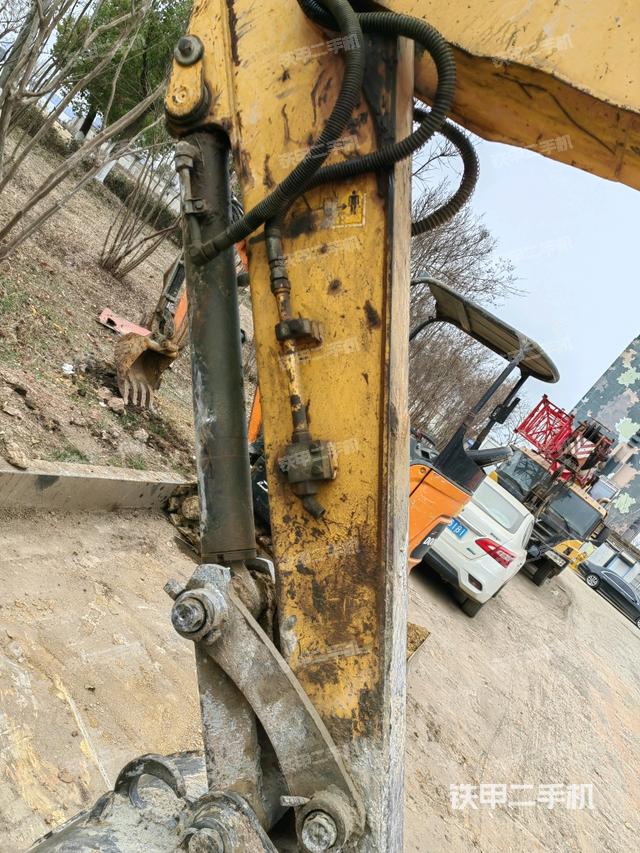 小臂整體左后（工作和回轉(zhuǎn)裝置）