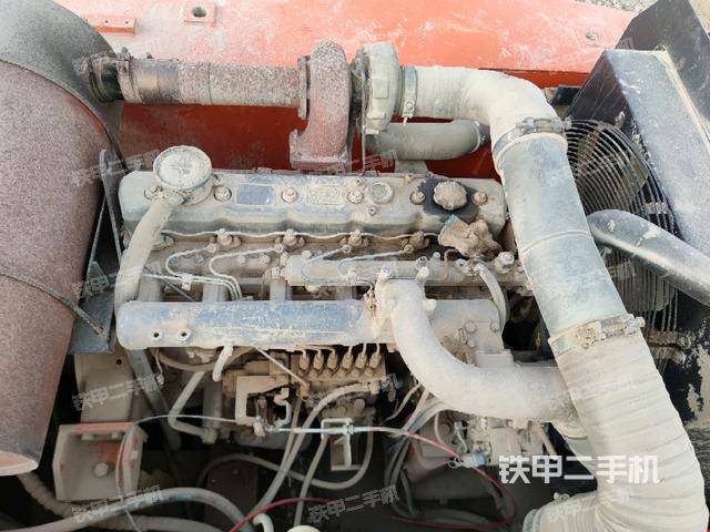 发动机室（上车部件）