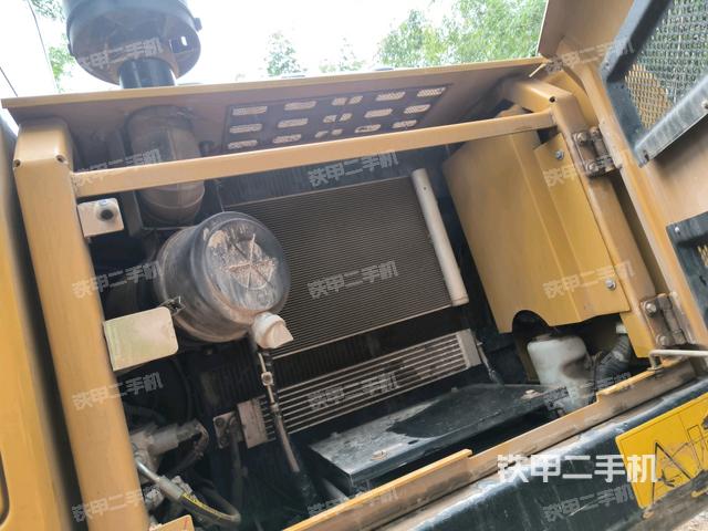 散熱器正面（大件艙室）