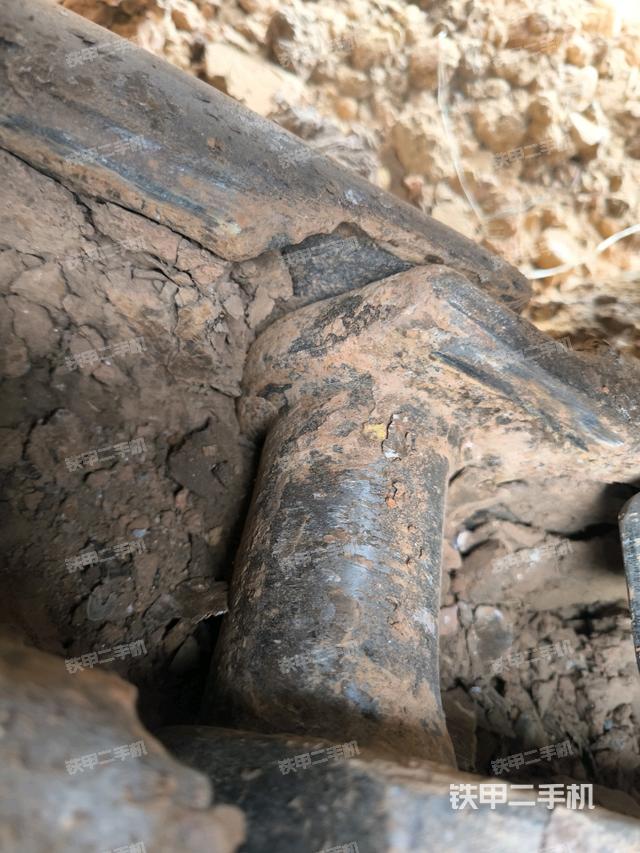 右驅動輪（行走機構）