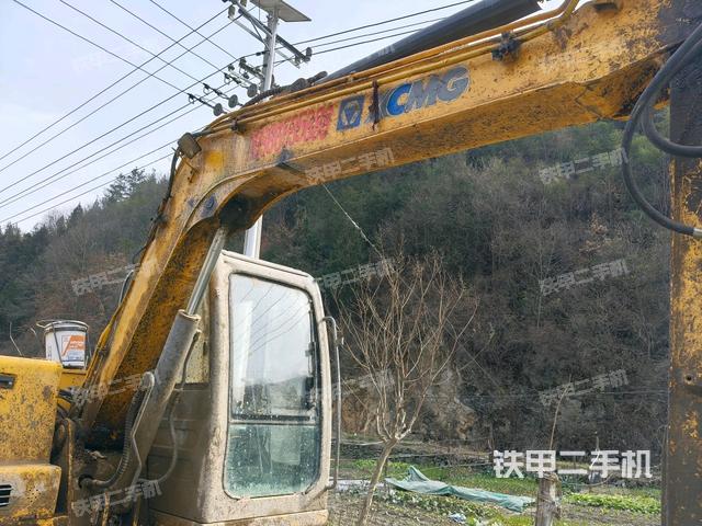 小臂整體右前(工作和回轉(zhuǎn)裝置) 小臂整體右前(工作和回轉(zhuǎn)裝置)