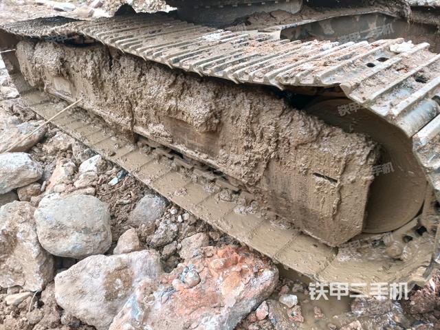 左側(cè)履帶整體?（行走機構(gòu)）