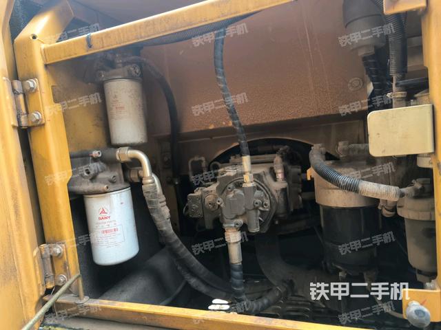 液壓泵斜45?左（大件艙室）