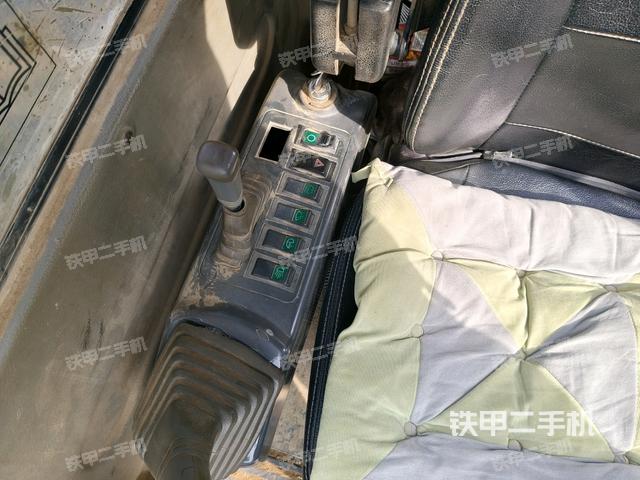 顯示屏?(駕駛室部分) 顯示屏?(駕駛室部分)