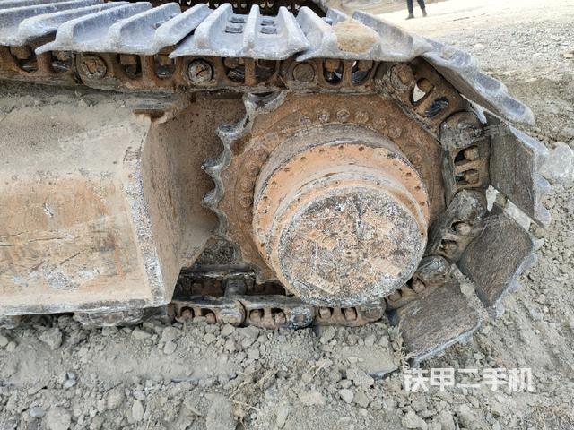 左驱动轮（行走机构）