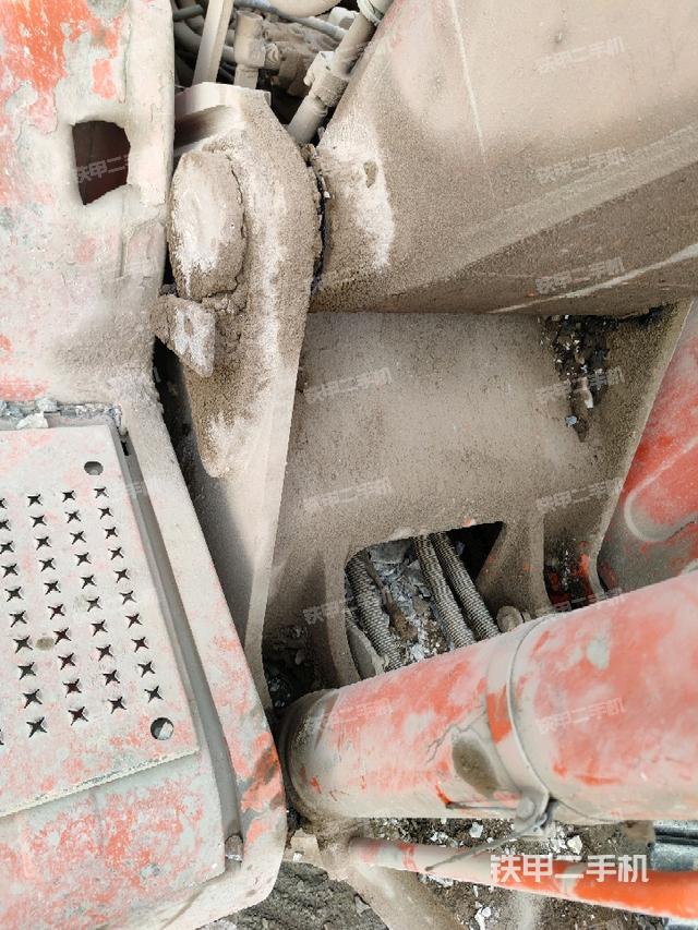 大臂根部 斜视（工作和回转装置）