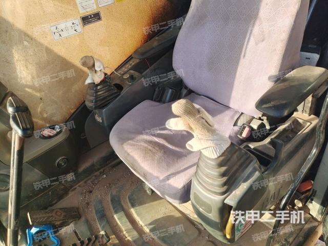 駕駛室左前45度（駕駛室部分）