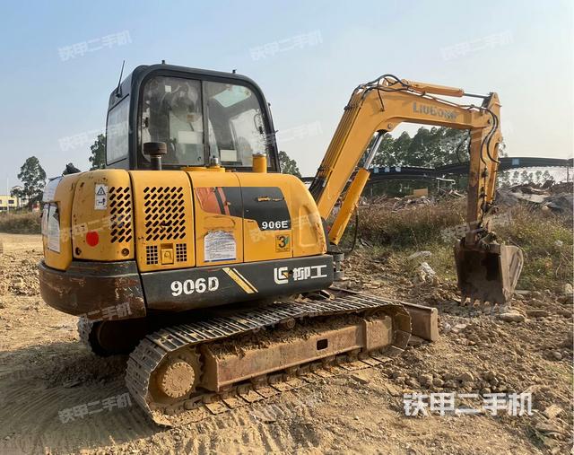 整机右后45°（整机外观）