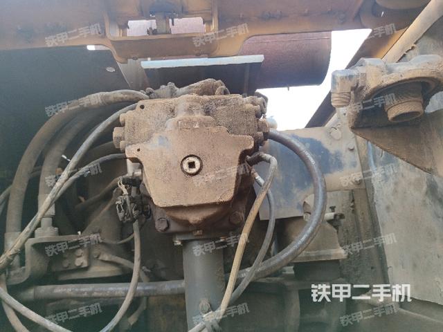 液壓泵斜45?右（大件艙室）