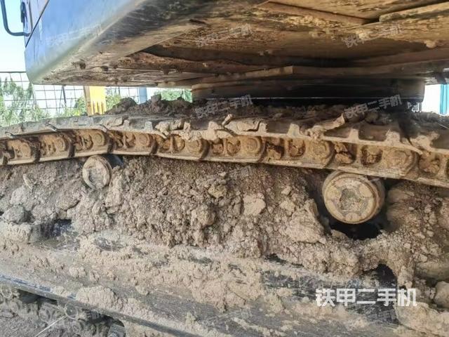 左側(cè)行走馬達(dá)蓋板(行走機(jī)構(gòu)) 左側(cè)行走馬達(dá)蓋板(行走機(jī)構(gòu))