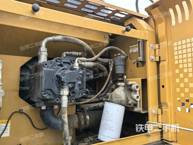 液壓泵室(大件艙室) 液壓泵室(大件艙室)