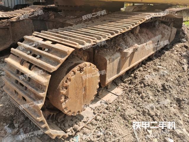 右側(cè)行走馬達(dá)蓋板（行走機(jī)構(gòu)）